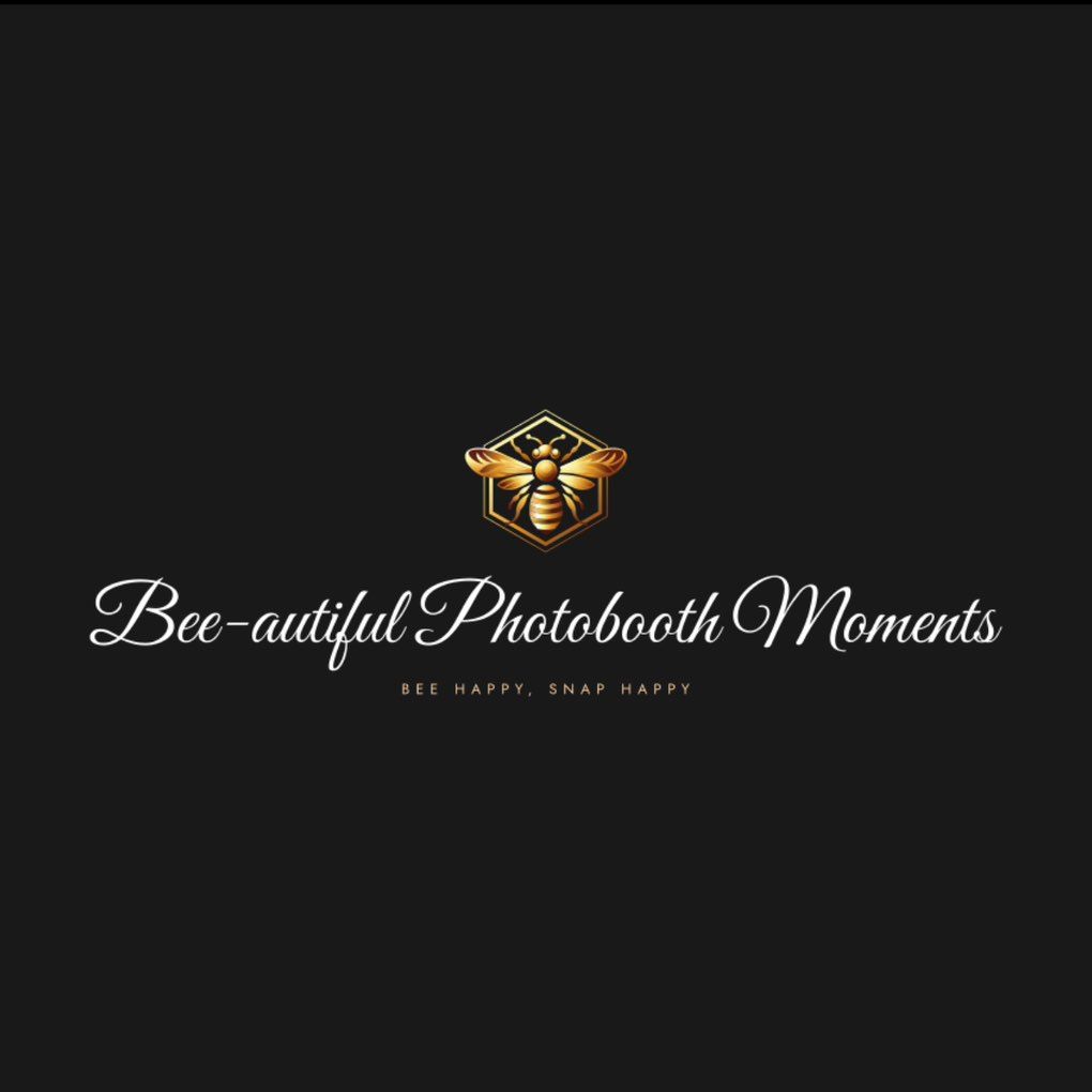 Bee-autiful Photobooth Moments