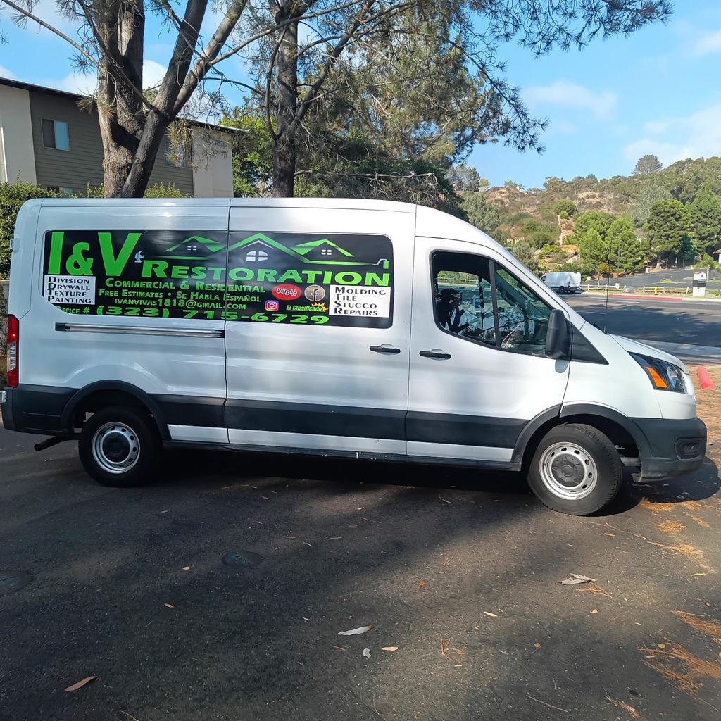 IVRESTORATION AND CONTRUCCION INC