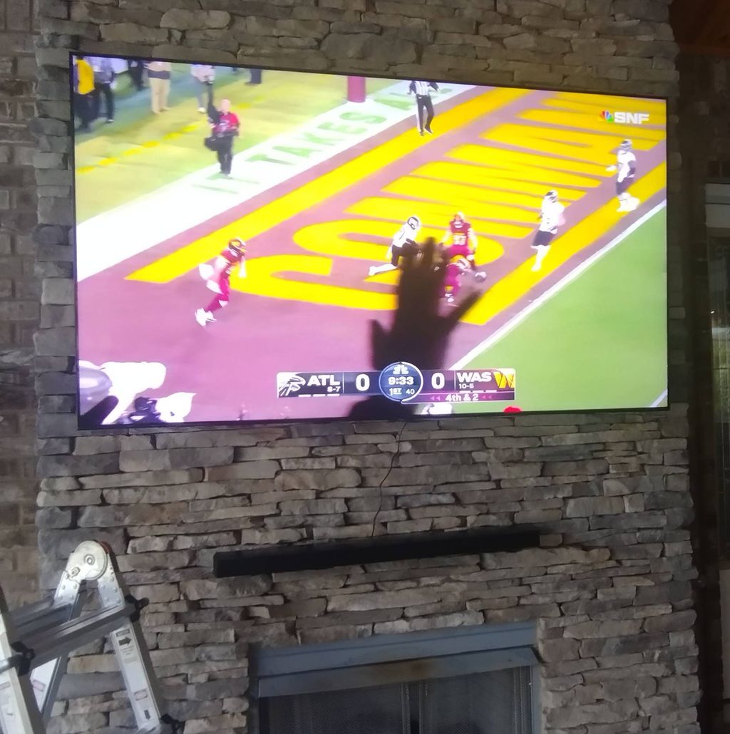 85 inch TV MOUNT with Soundbar