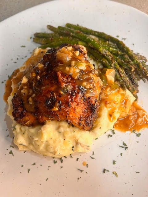 Golden sear, creamy mash, and all the Southern sou