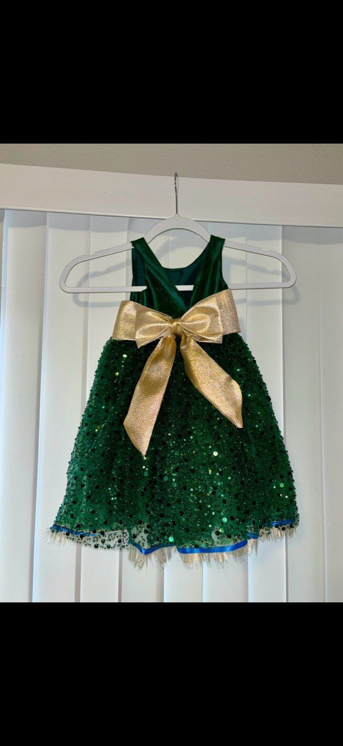 Back of 6 month old custom dress