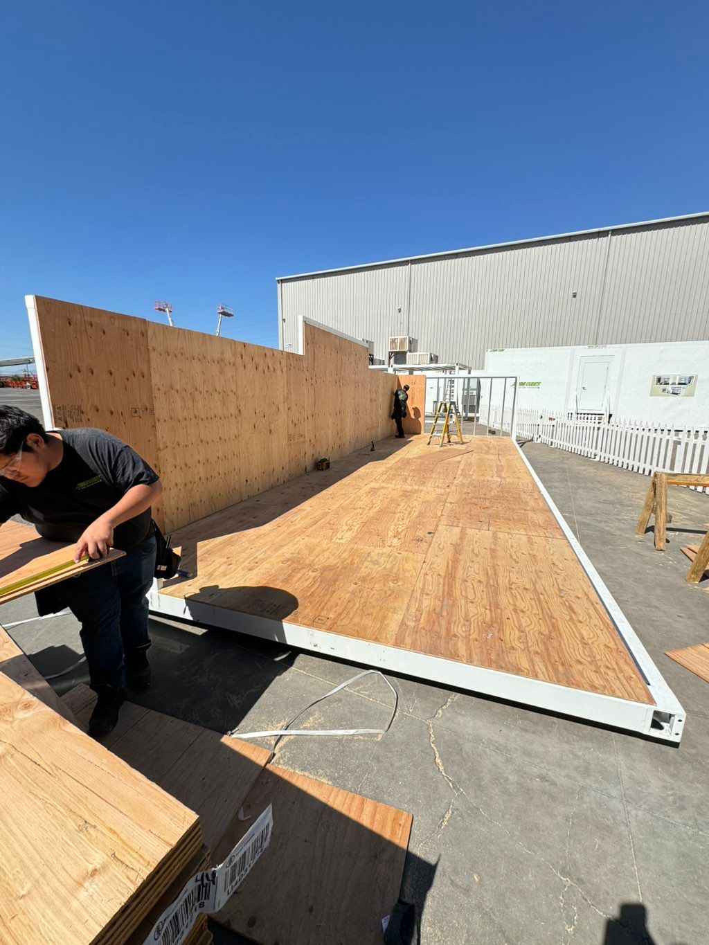 Plywood sheeting 