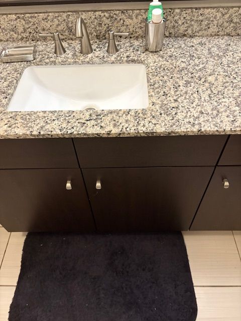 Sparkling bathrooms, stress-free service. Book Mai