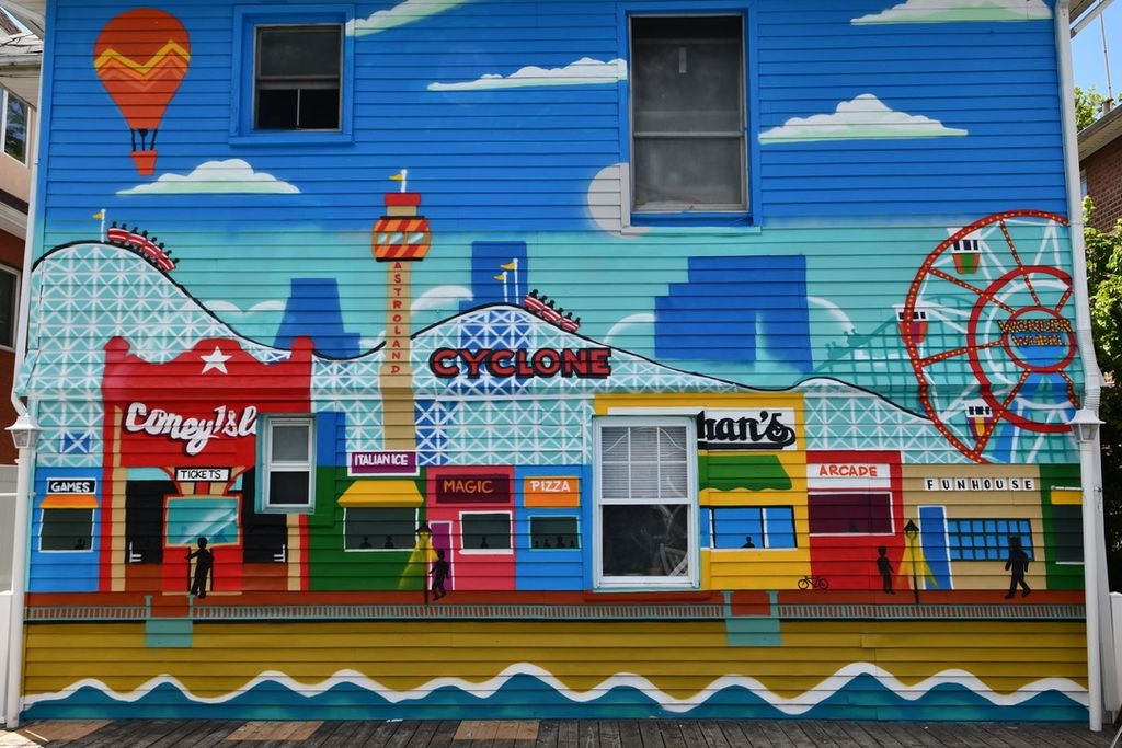 "Coney Island" tribute. 