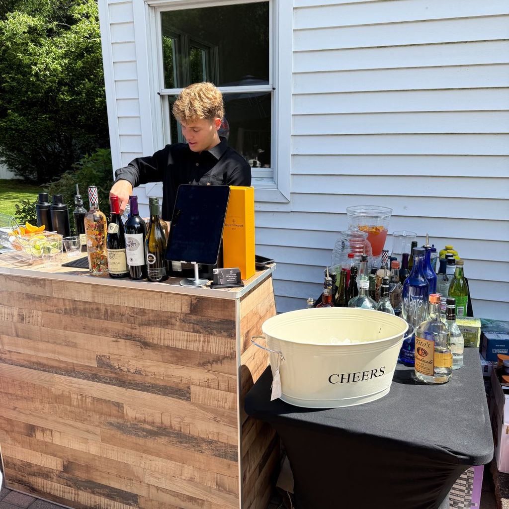 The Traveling Taproom Mobile Bartending