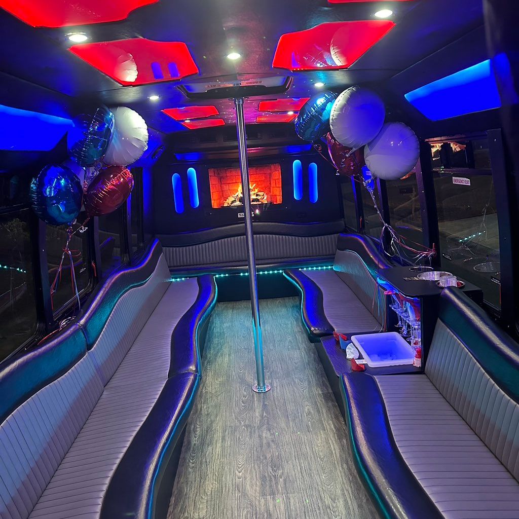 Atlanta Playhouse Party Buses,LLC
