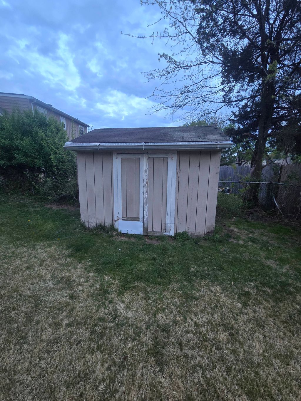 Siding and roof. Pistacaway.  Before