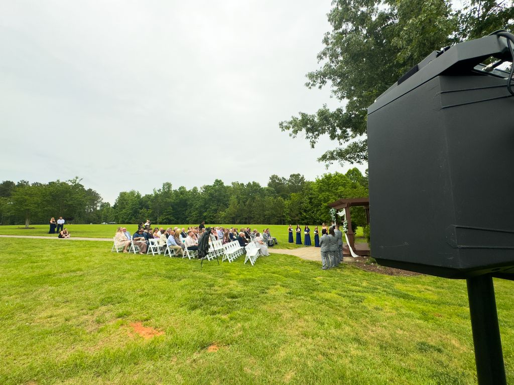 Low Profile Ceremony Setup, No Wires, Quality Audi