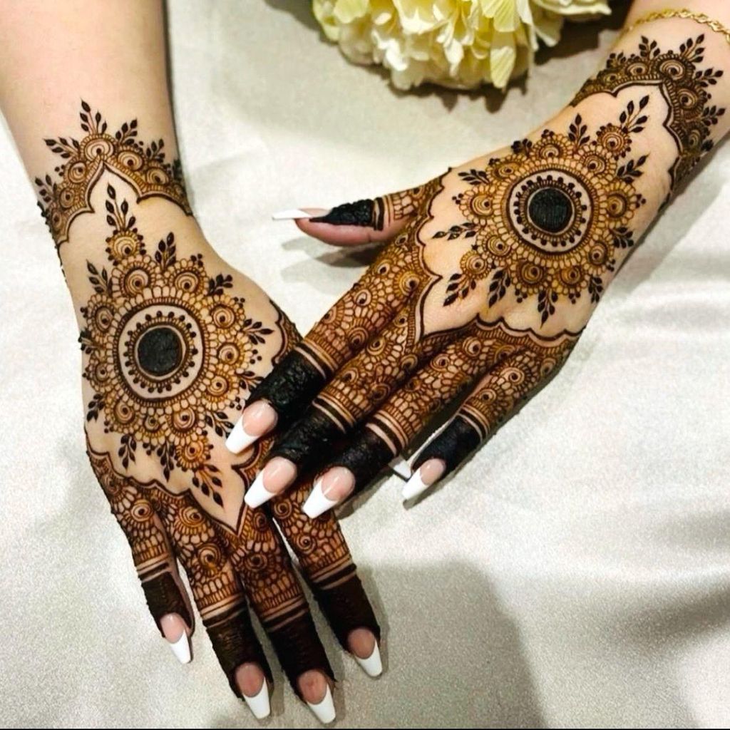 Henna by Poppy