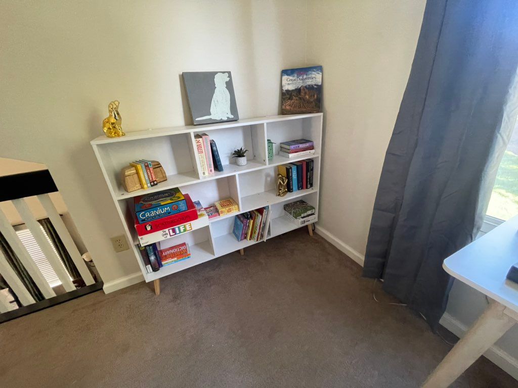Bookshelf assembly