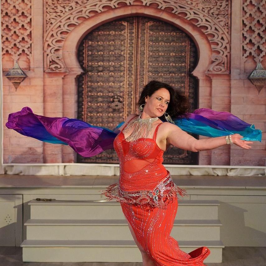 Amalia Belly Dance