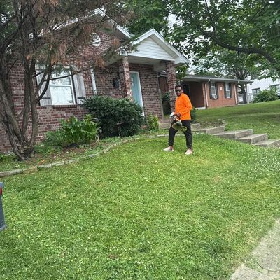 Avatar for Lightning lawn & huracan