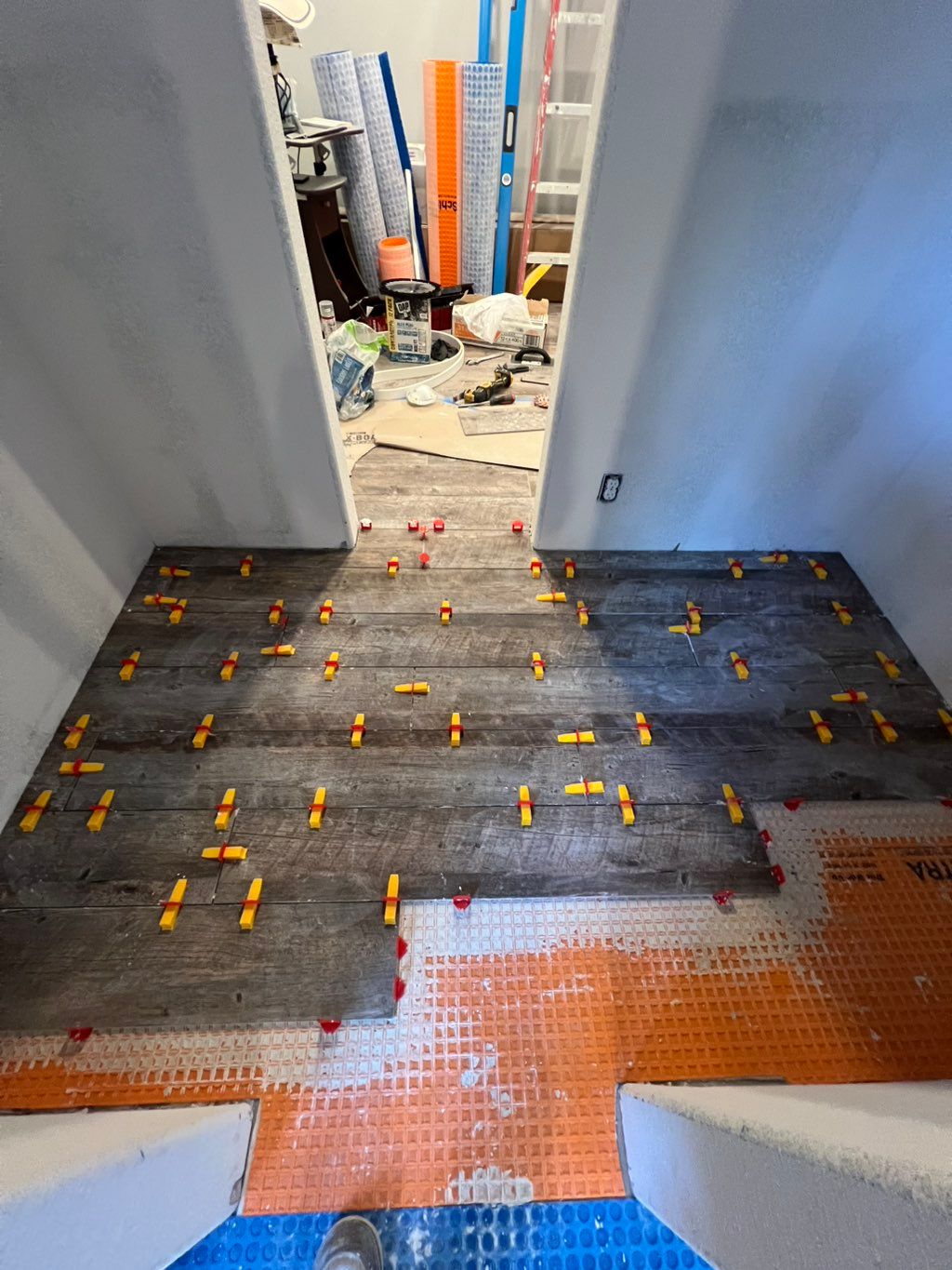 Bedroom floor tile 1