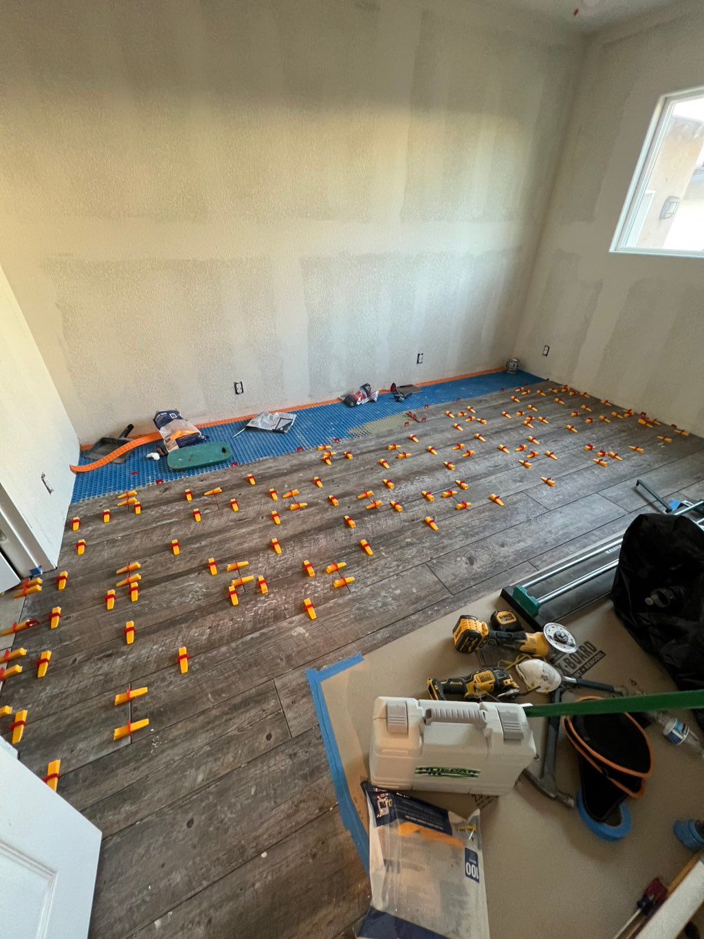 Bedroom floor tile 2