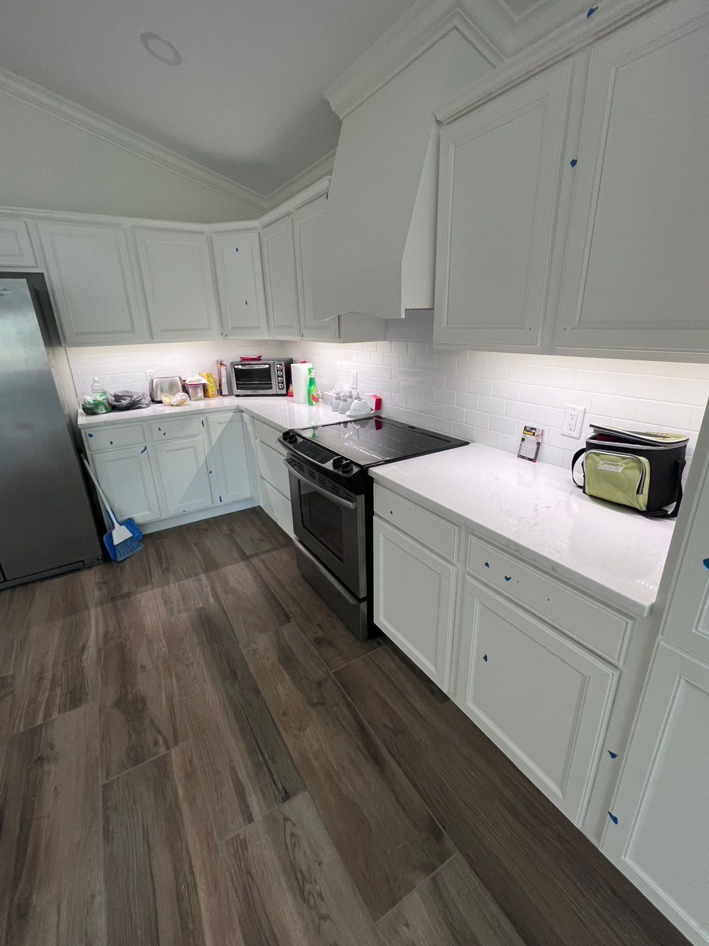 Under cabinet lighting