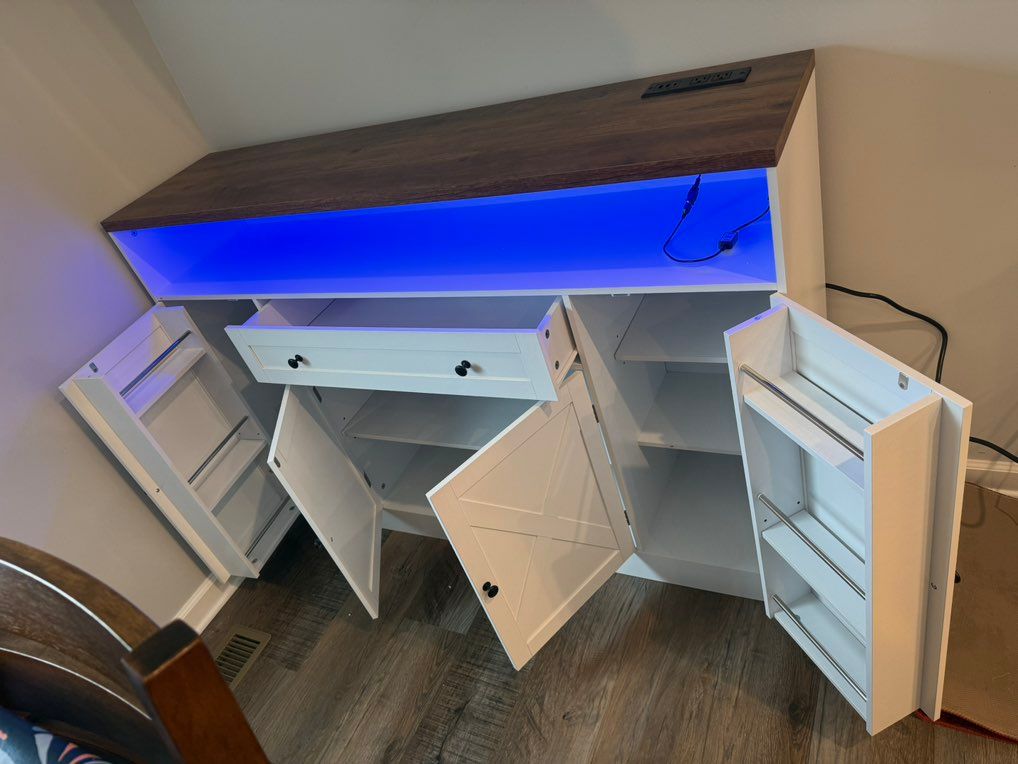 Buffet cabinet assembly 