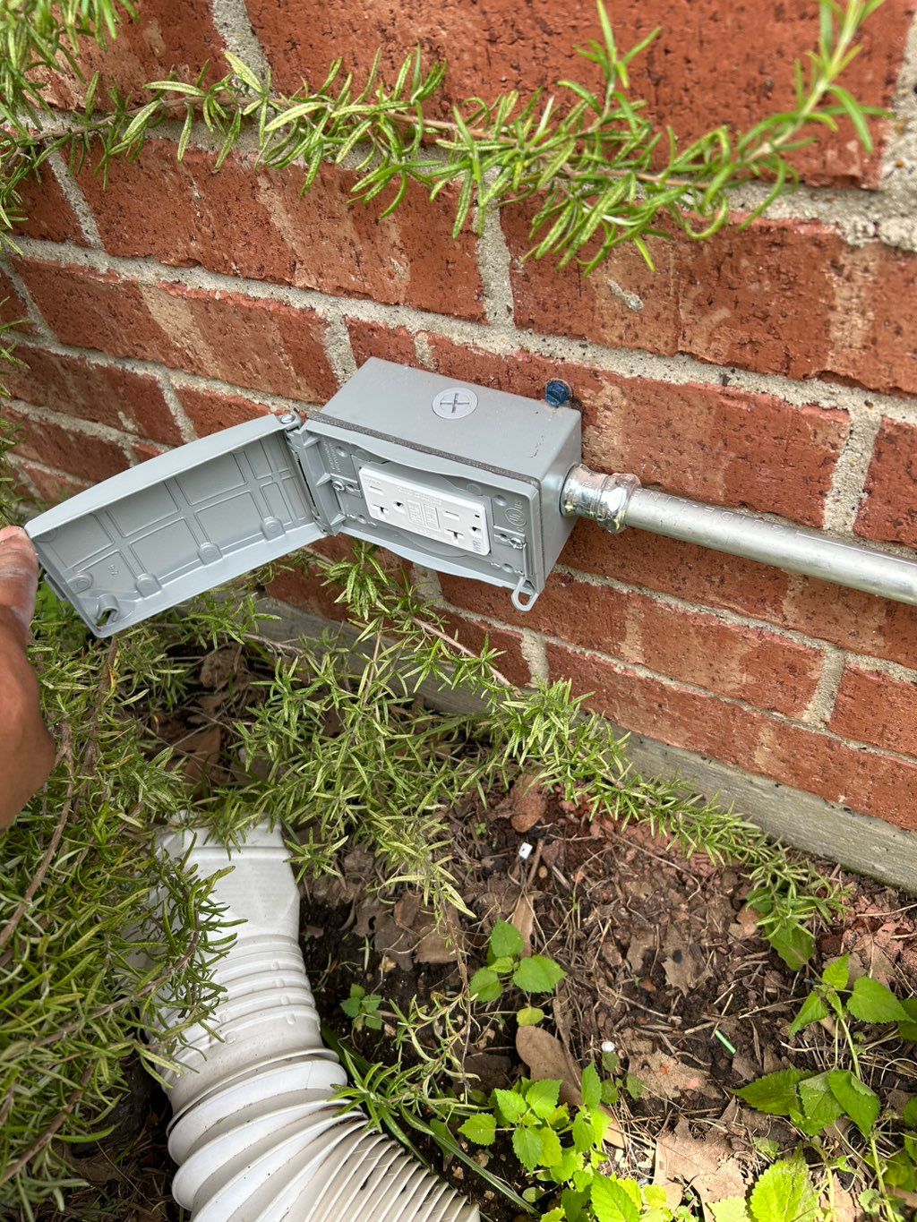 GFCI outdoor receptacle installation 
