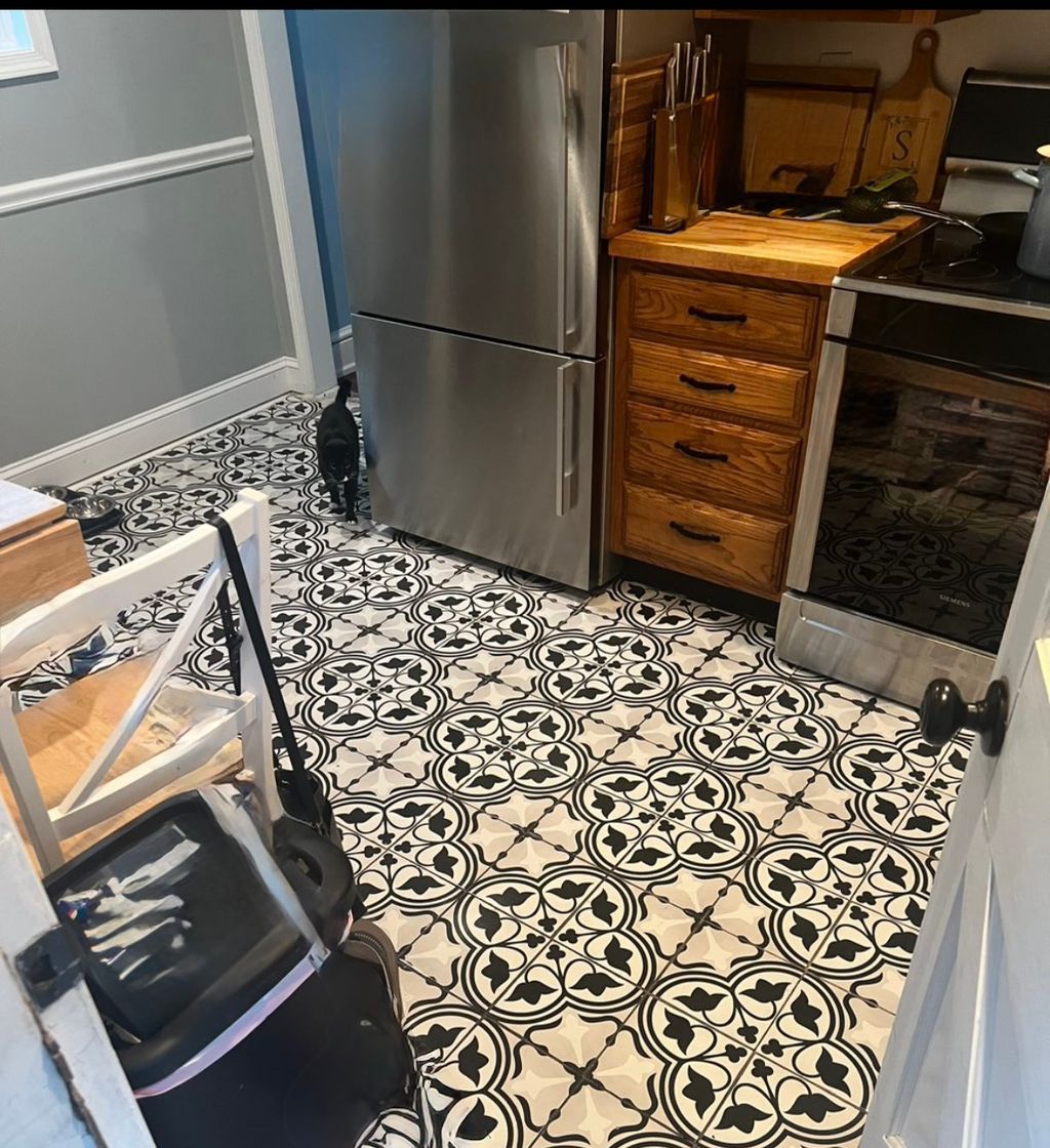 Broomall Replace kitchen floor Before