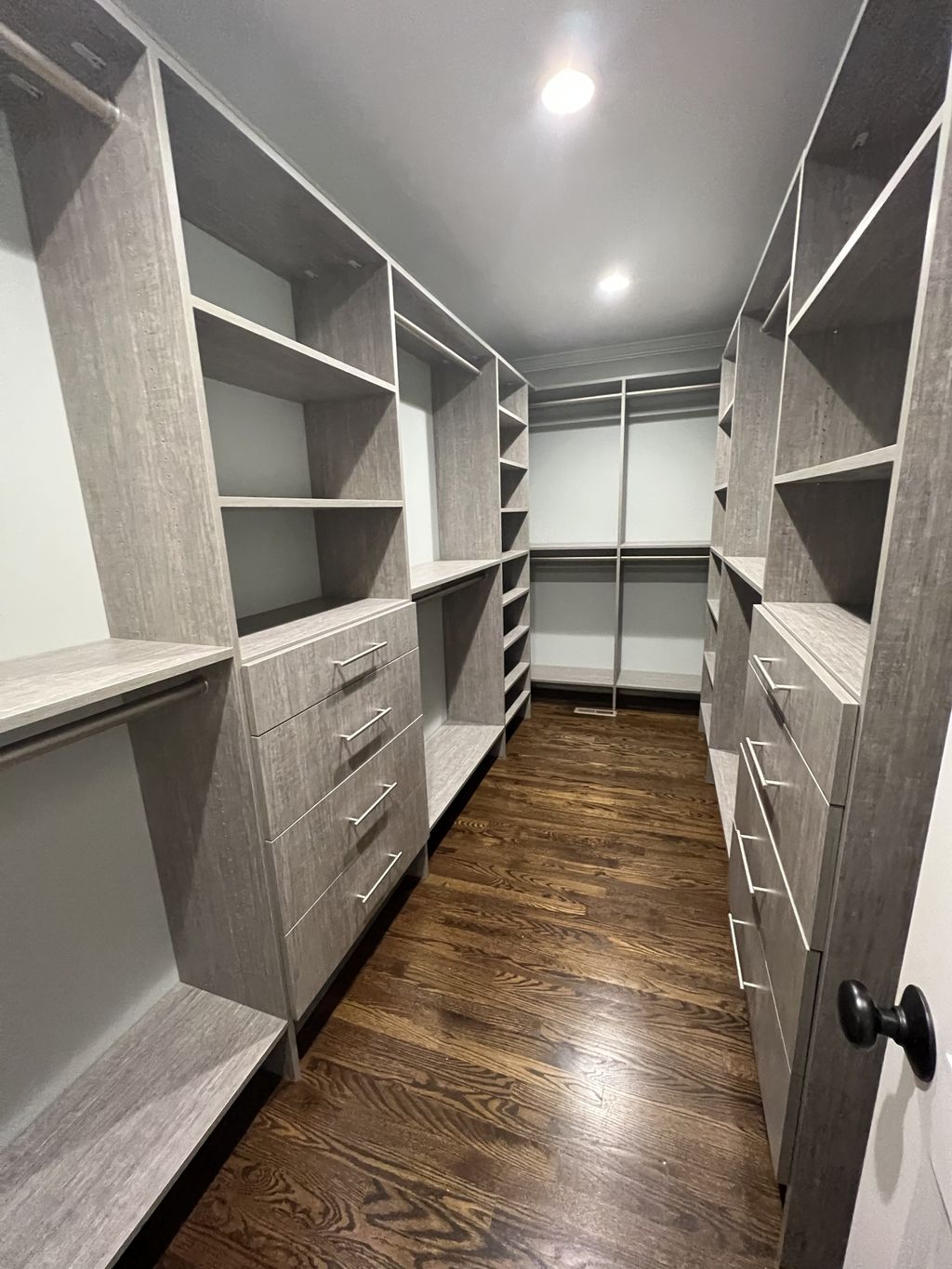 Walk-in Closet - Brown