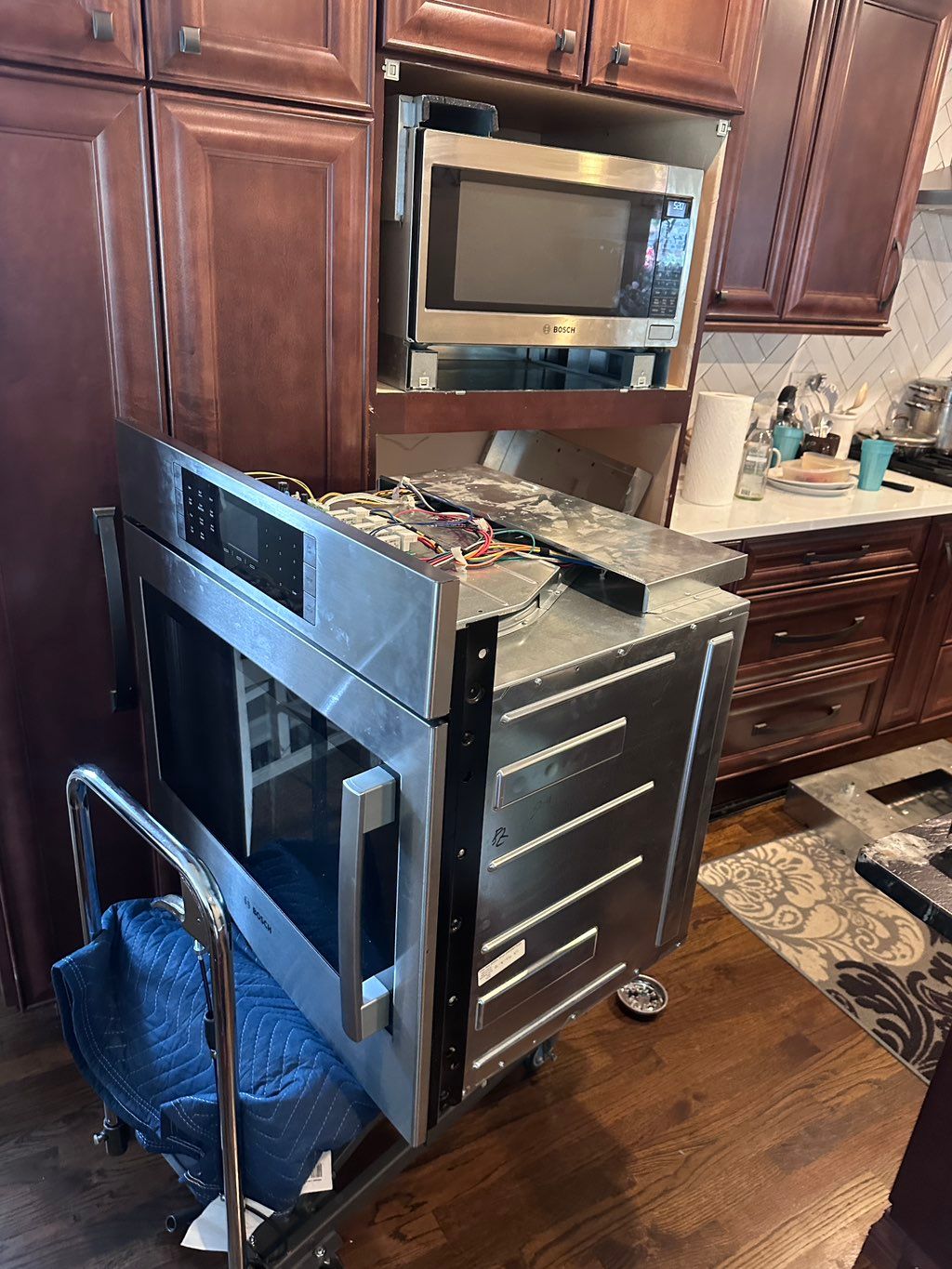 Built-in oven wasn’t heating. Replaced cracked hea