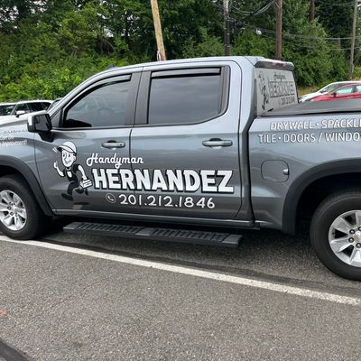 Avatar for Handyman Hernandez  professional services