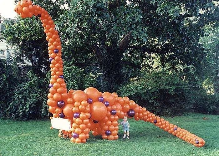 20 feet dinosaur sculpture