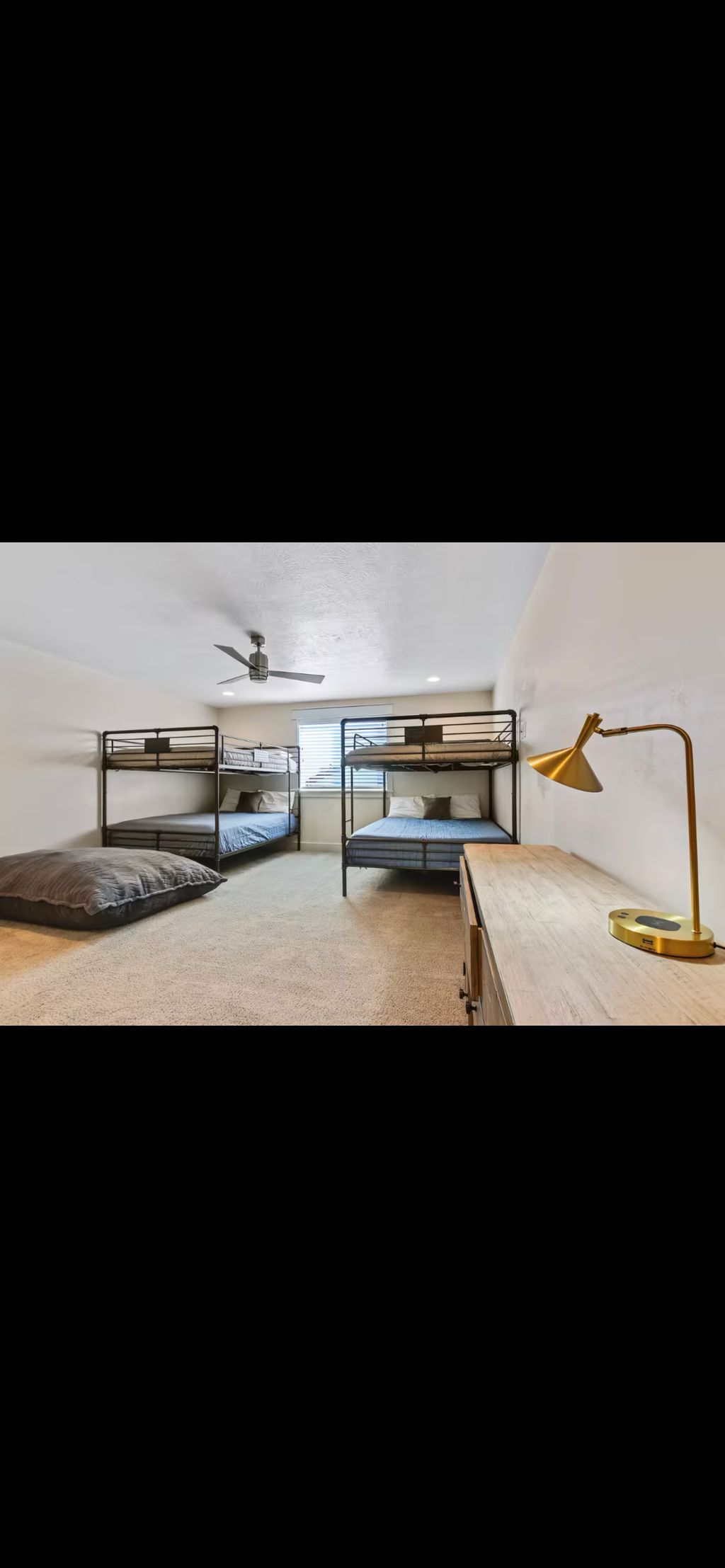 Airbnb client 