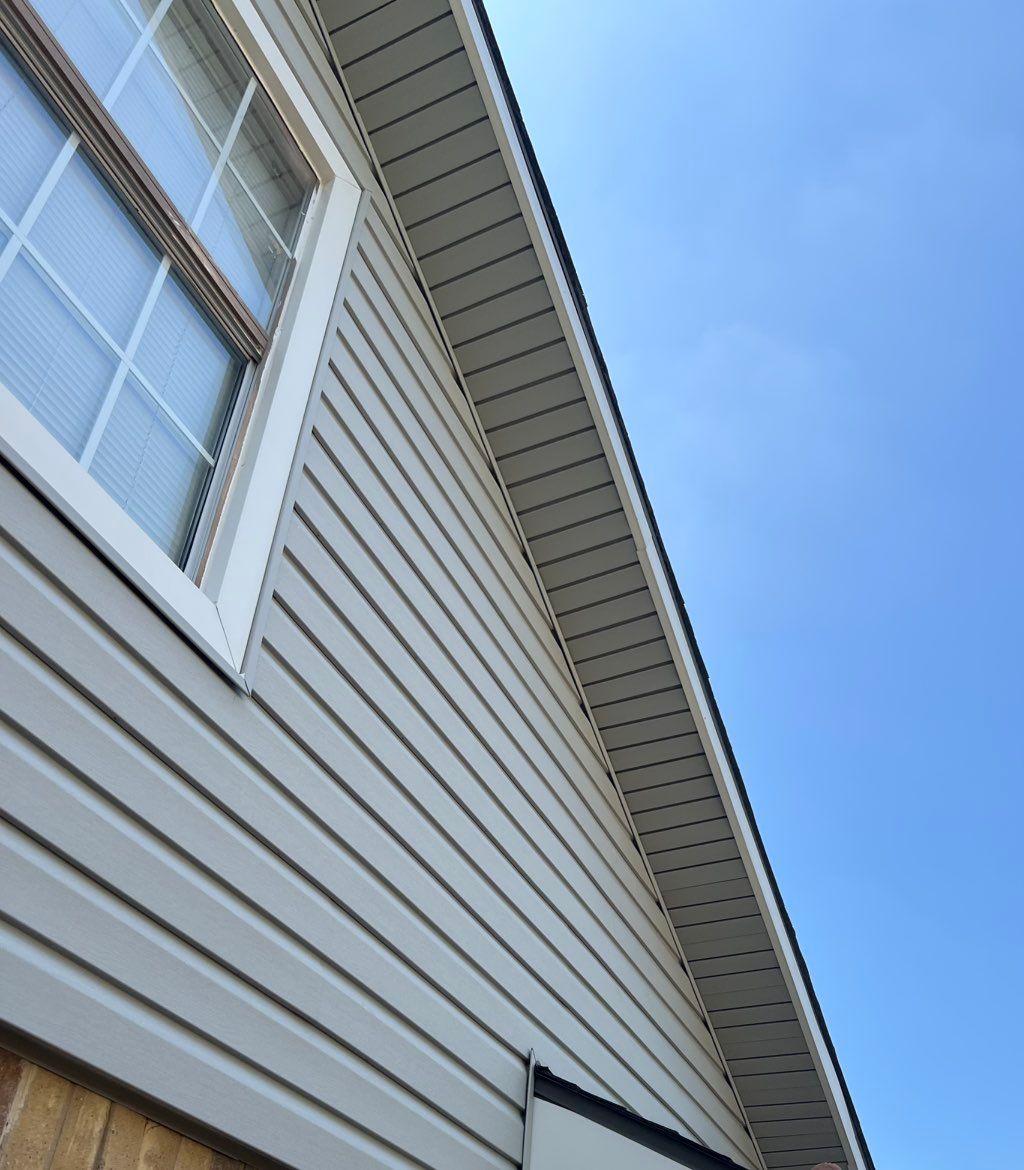 Siding soffit repair complete.
