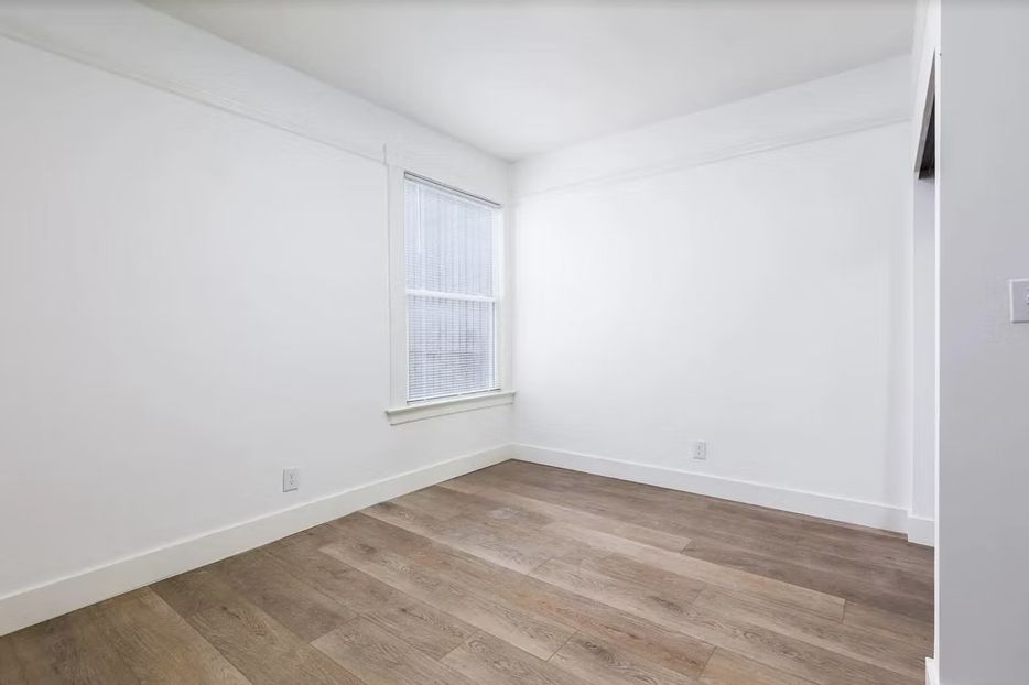1450 Castro St. 
