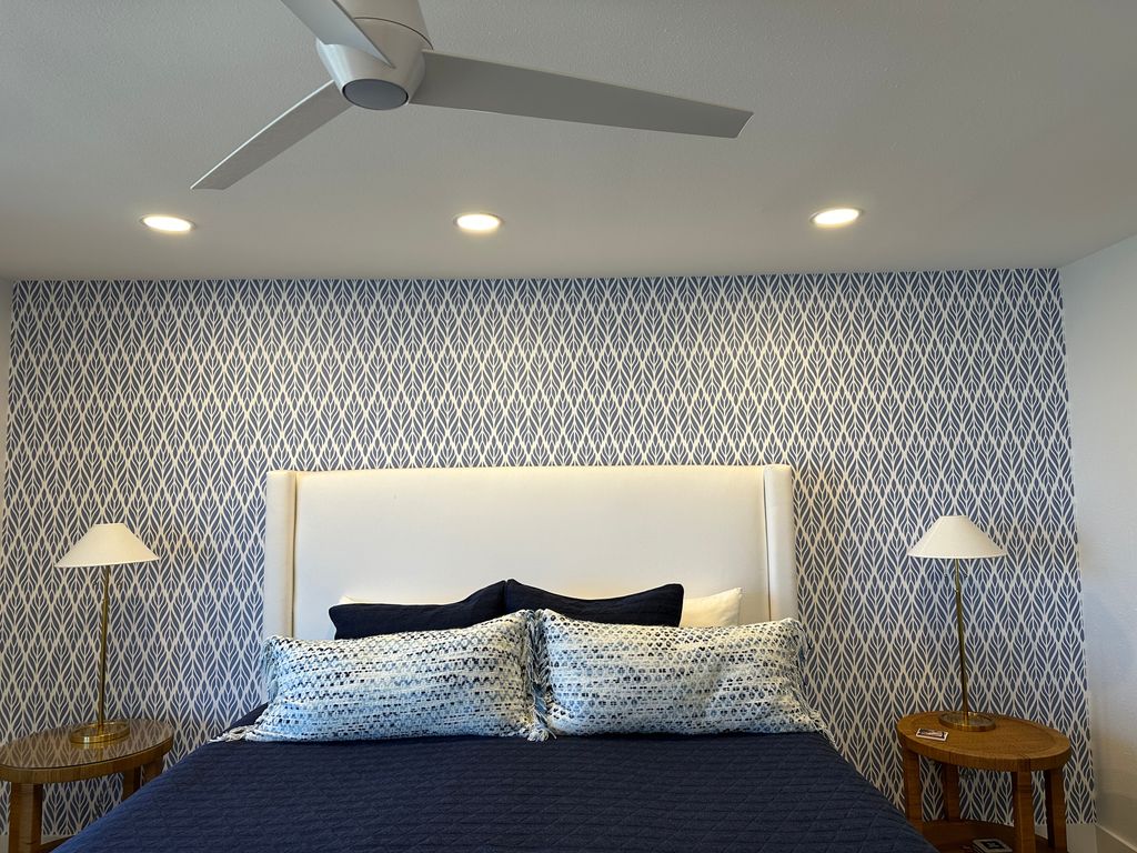 Wallpaper Installation, Siesta