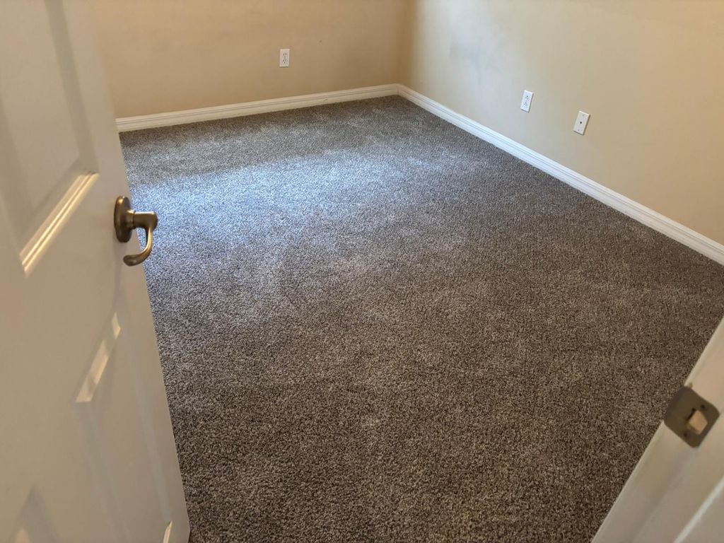 Fresh and spotless carpet after cleaning!