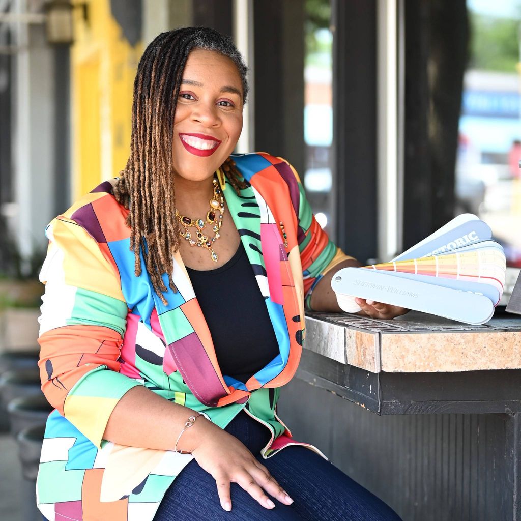 Design with Veronica Sanders