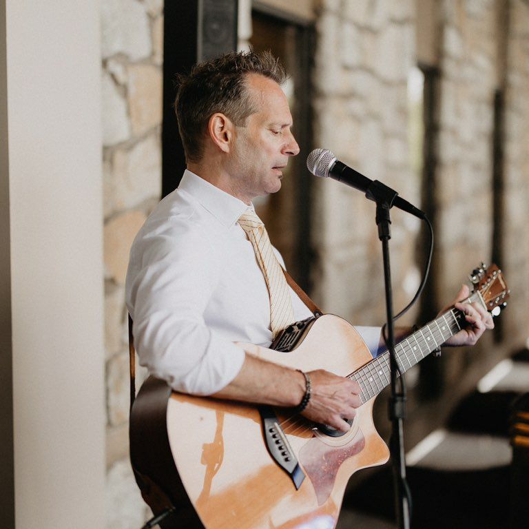 Gary Prisby Singing Guitarist