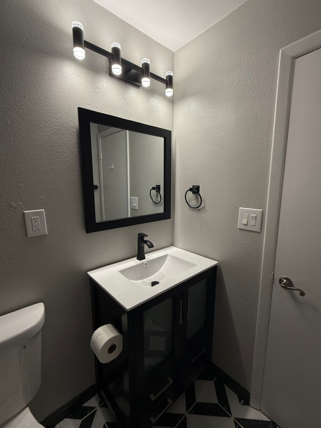 Vanity, mirror and light installation 