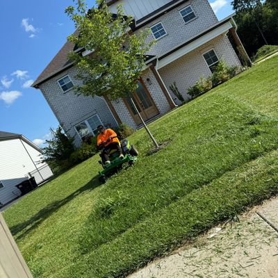 Avatar for Lightning lawn & huracan