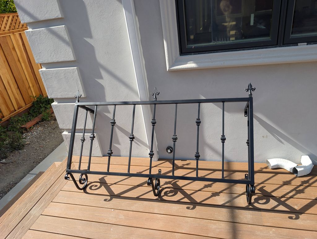 fabrication of decorative balconies and painting