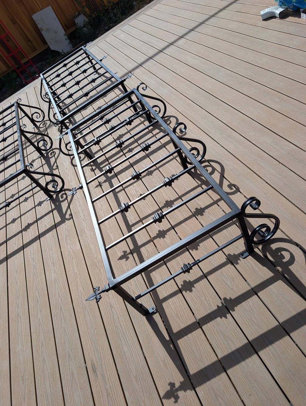 fabrication of decorative balconies and painting