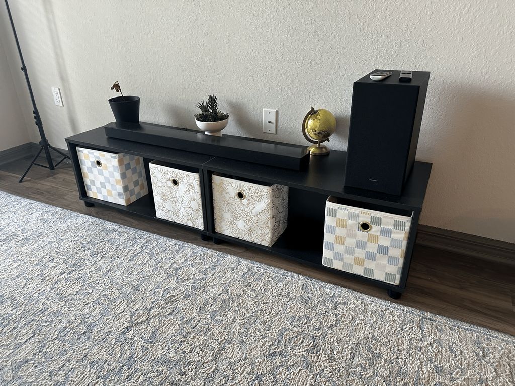Sound bar cabinet assembly