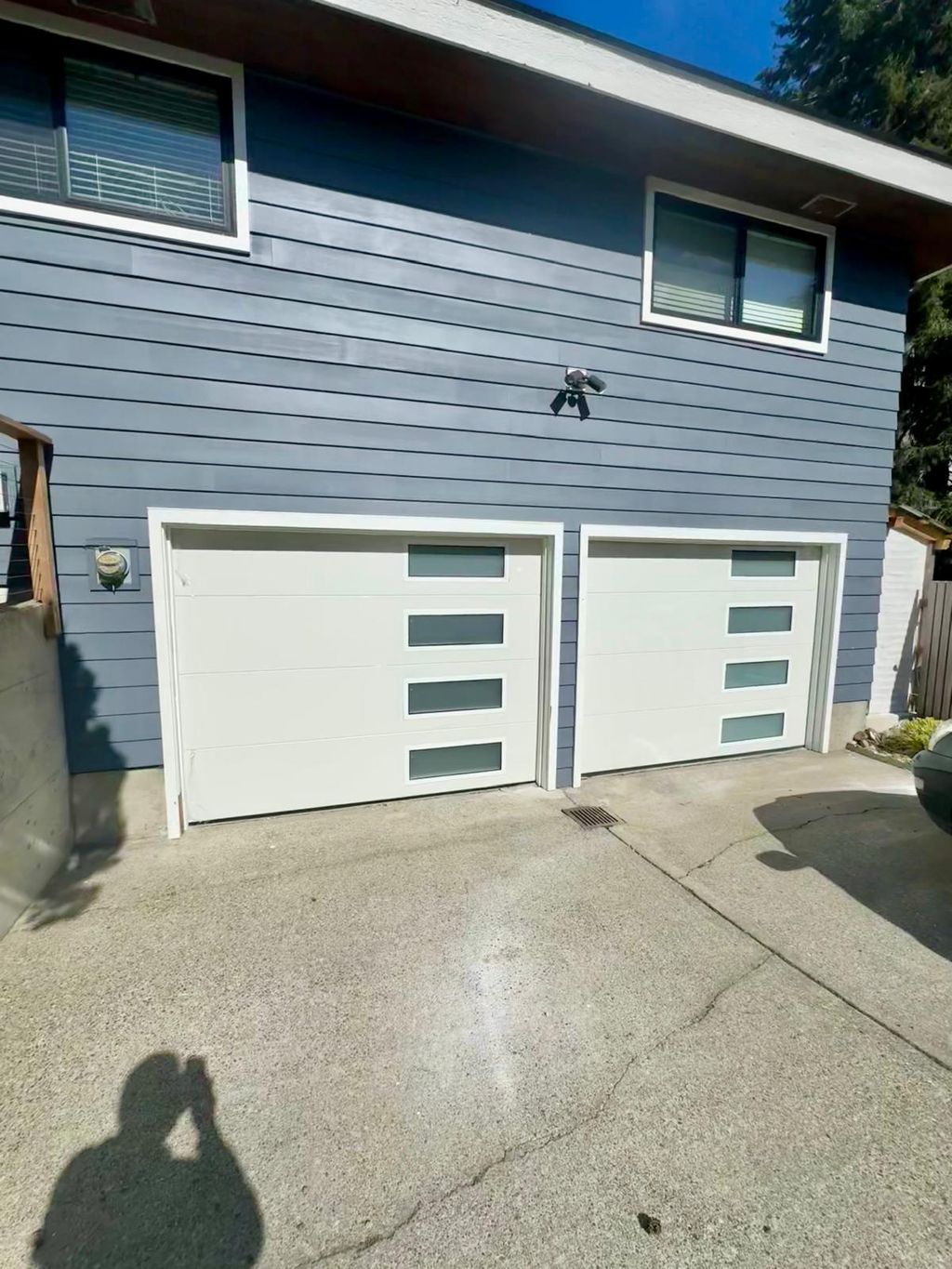 Garage Door Windows on Side