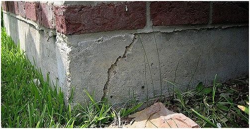Foundation Crack