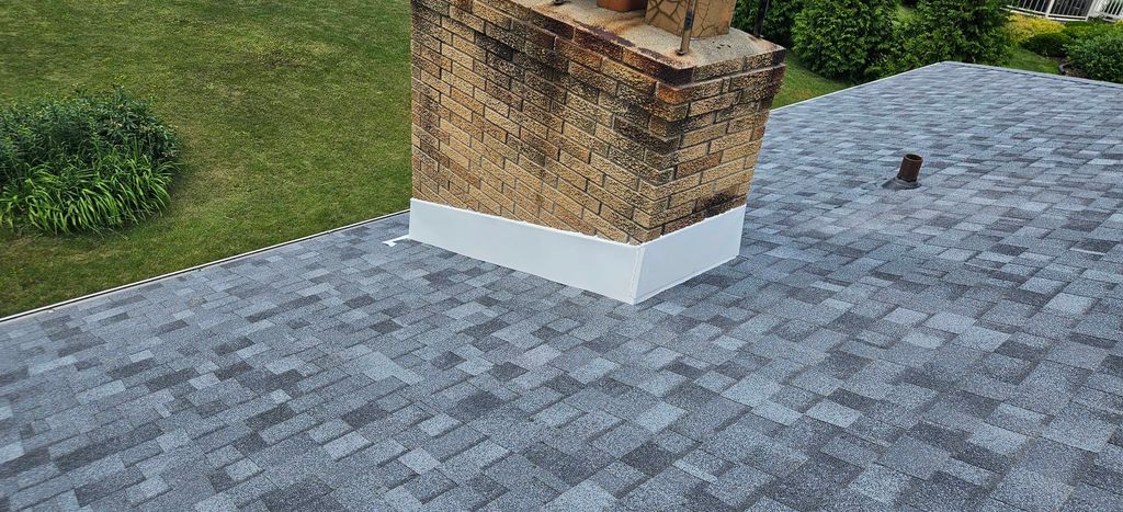 Beautifully finished chimney flashing