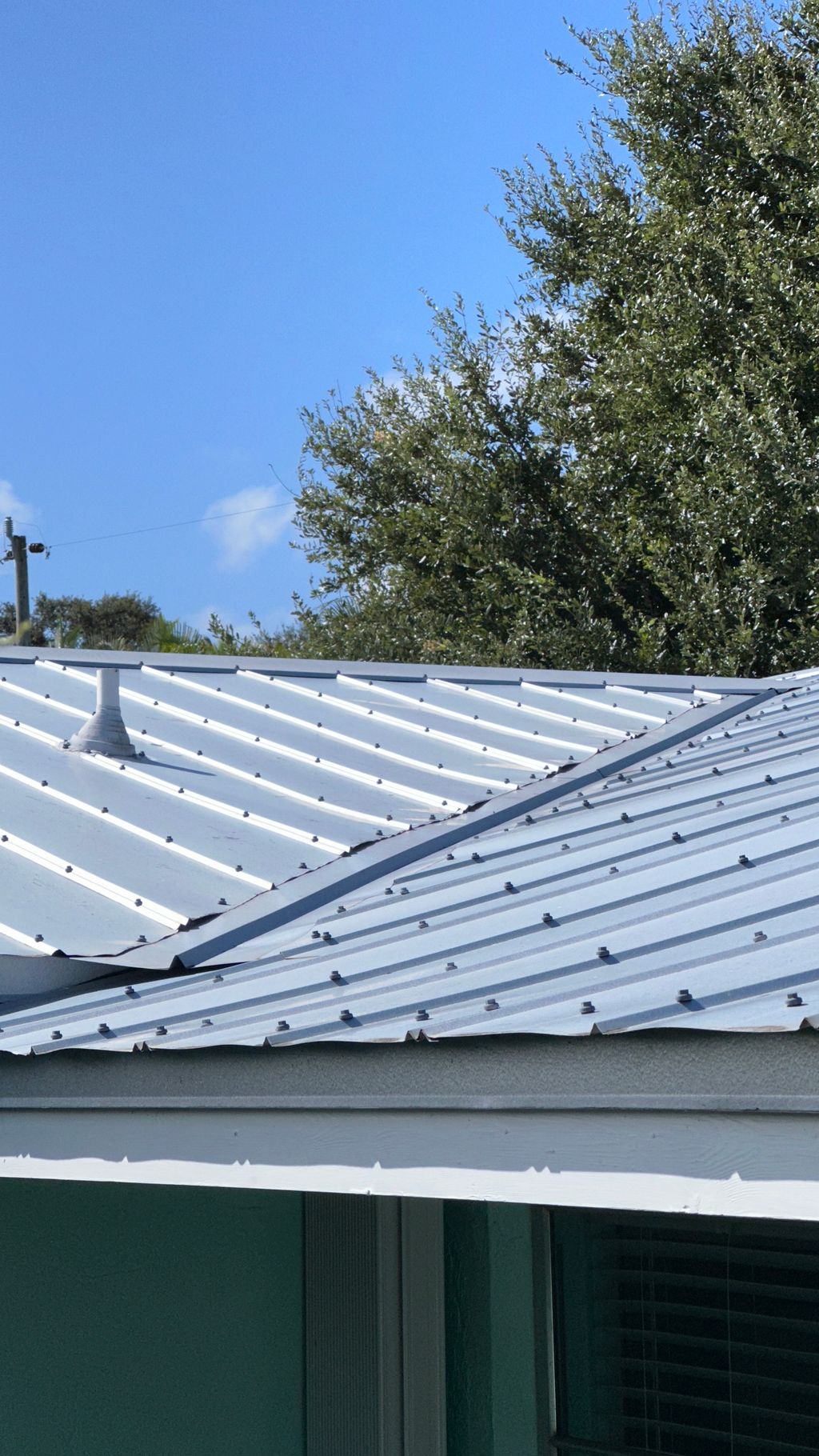 5v roof is from 08/25/2016 according to Martin Cou