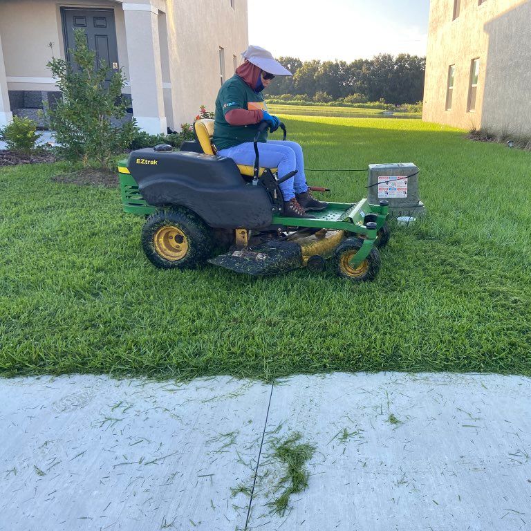 González   Lawn care