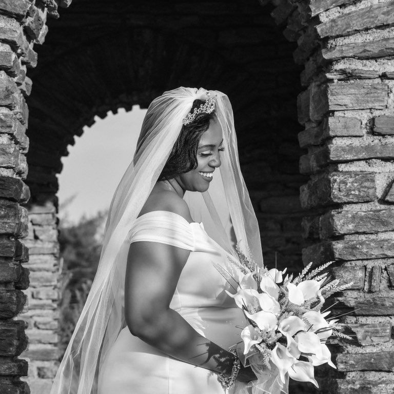 Portraits by Tess LLC