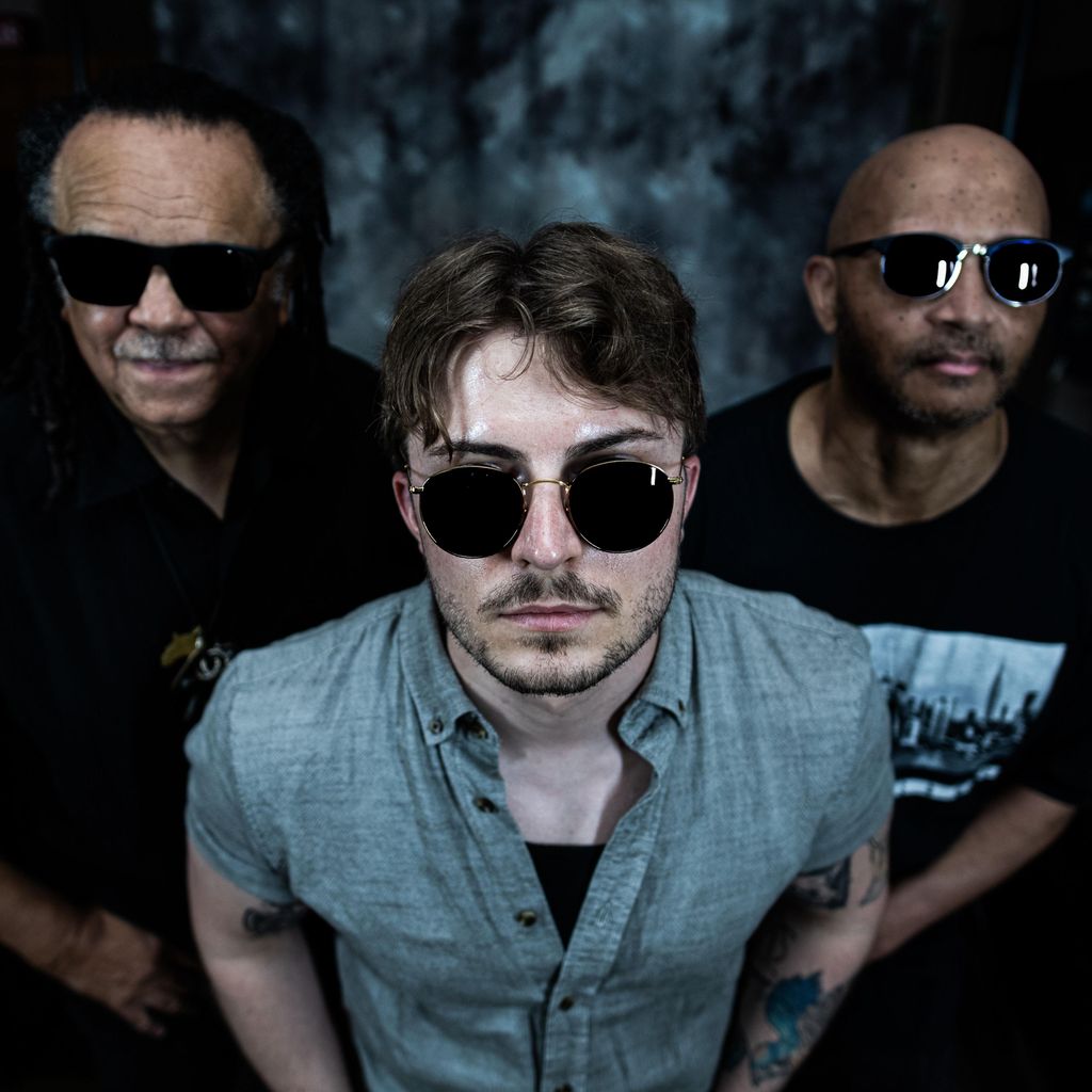 Codey Lee James | RnB + Soul