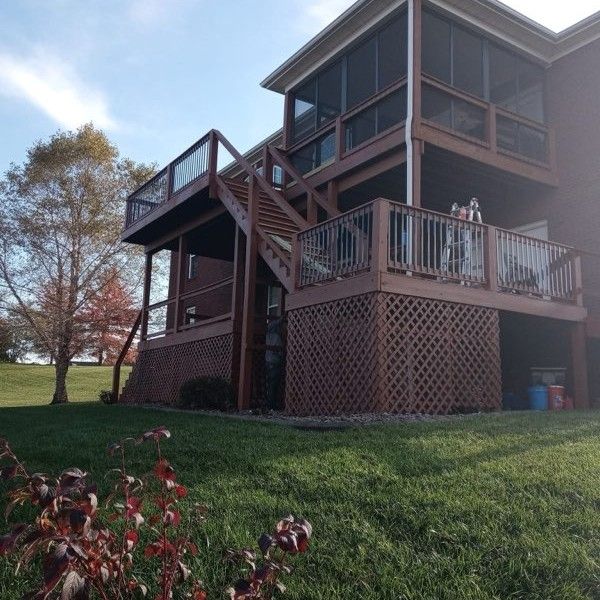 Wayne's decking
