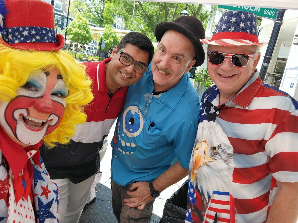 Balloon Twisting Crew on July 4th