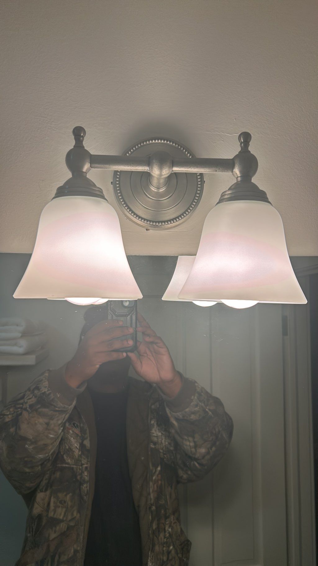 Light fixture installation 