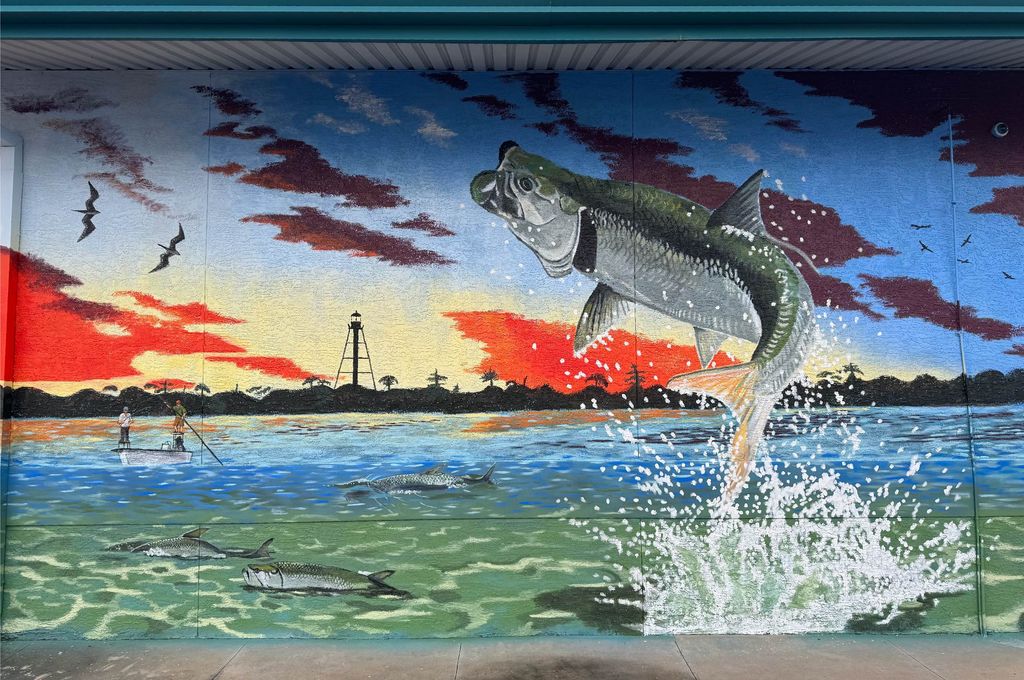 Jumping Tarpon - Tarpon Fishing Outfitters - Holid