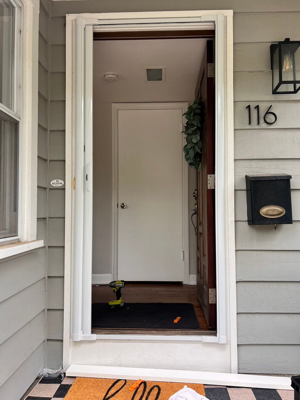 Retractable screen door install 